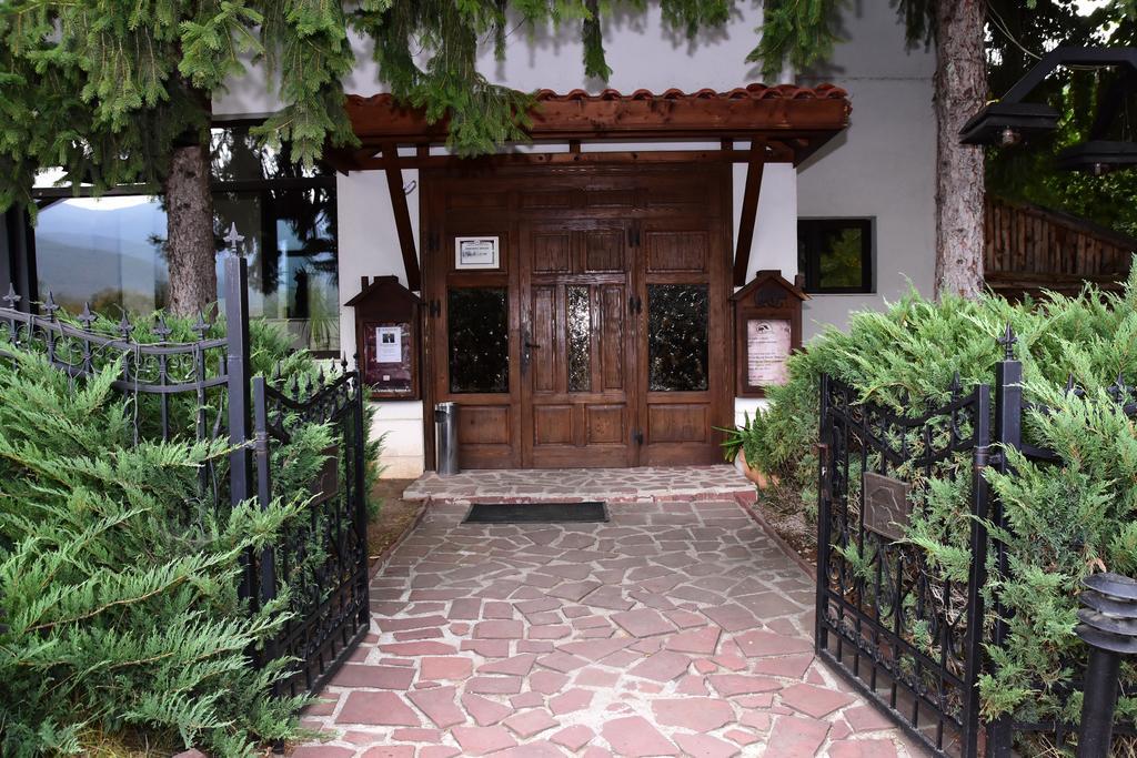 Complex Praveshki Hanove Pravets Exterior photo
